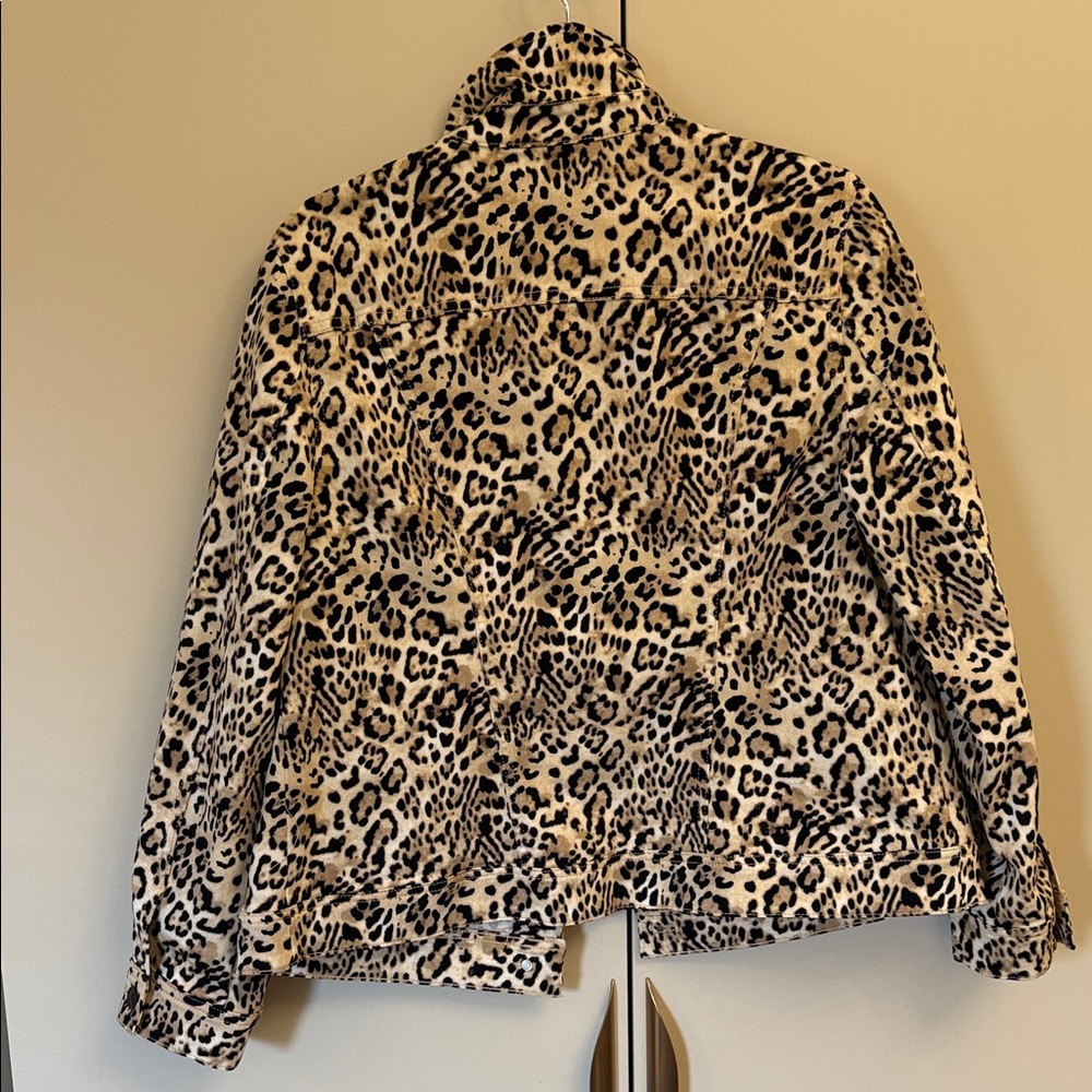Denim Jacket - Chico's Leopard Print Teddy Jacket Size Large - Picture 4 of 4
